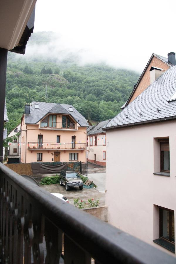 Apartamento Toran Les Zewnętrze zdjęcie